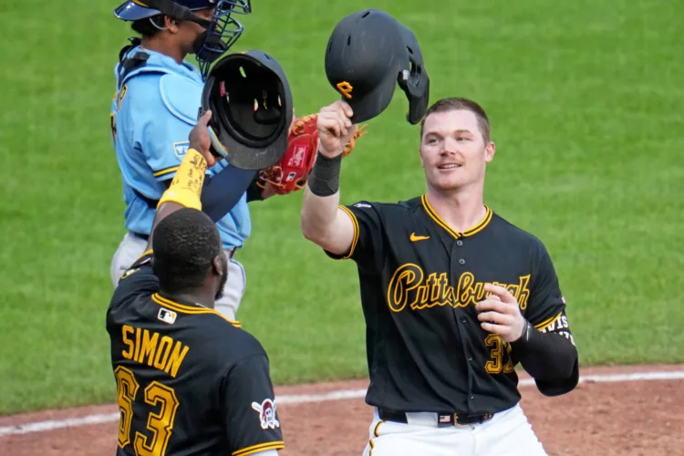 Pirates pounce on Brewers early to avoid sweep
